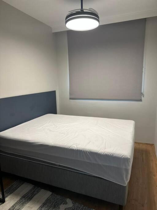Apartamento Belo Com E Varanda *